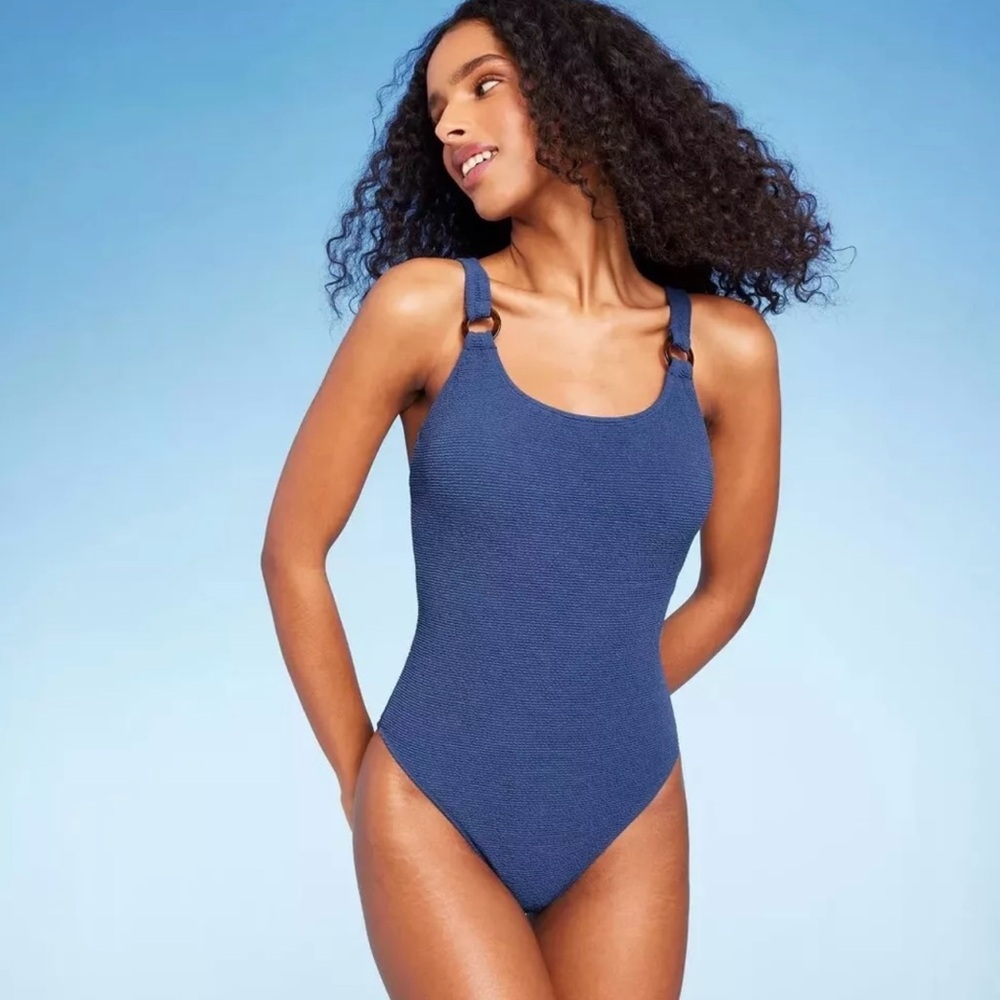 NWT Shade & Shore Square Neck Pucker High Leg One
Piece Swimsuit XS (0-2) Blue